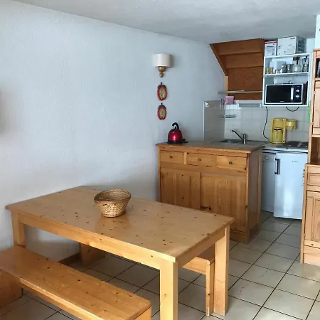 Duplex 6 Pers, 2*, Skis Aux Pieds, Animaux Admis, Ascenseur - Fr-1-445-50 * Montgenevre